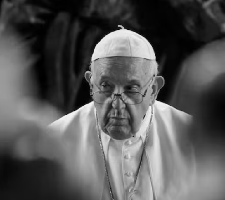 El Vaticano confirmó que el papa Francisco murió tras sufrir un derrame cerebral
