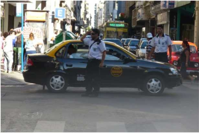 TAXIS: Proponen responsabilizar al chofer ante infracciones de tránsito