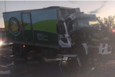 Dos camiones chocaron en la autopista Rosario-Santa Fe