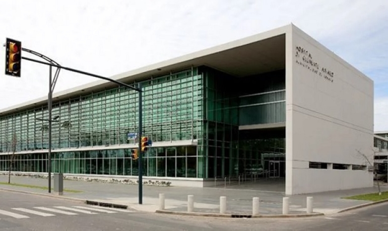 Allanan el HECA por denuncias de robo de insumos médicos