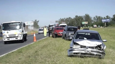 Choque en cadena sobre la autopista a Córdoba con cuatro autos involucrados