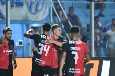 Newells  enfrenta en Salta a At. Tucumán en Copa Argentina