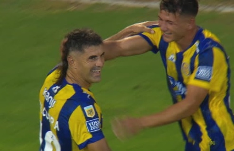 Central recibe al Vélez buscando mantenerse en lo alto