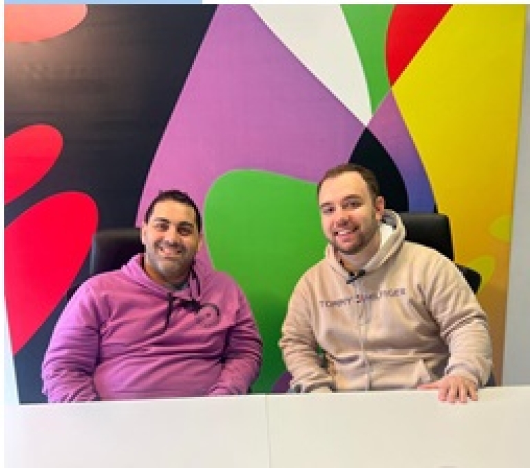 “Mi sueño es cantar en Viña del Mar”: Leo Bell, el rosarino que brilla en La Voz Argentina