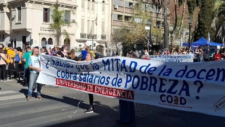 Comienza una semana de huelga en la UNR y UTN