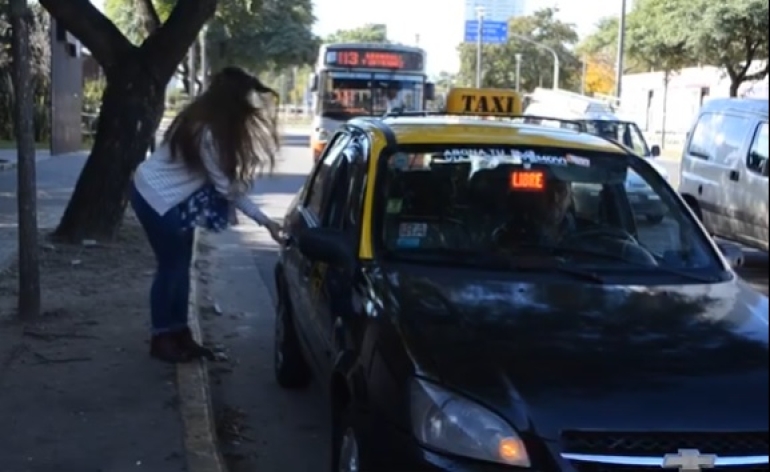 Buscan la reducción de las tasas para taxistas y remiseros
