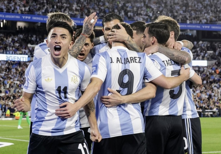 Argentina bailó a Brasil y lo goleó 4 a 1