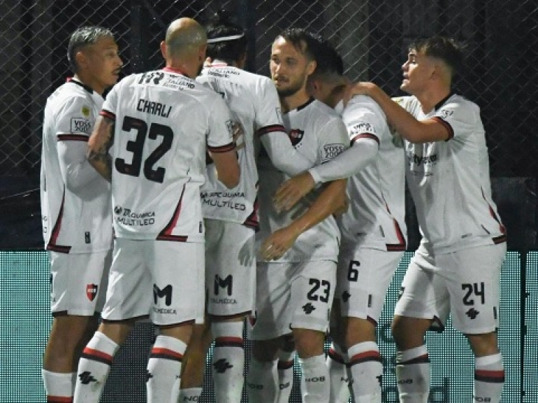 Newell's volvió a ganar y bajó a Tigre