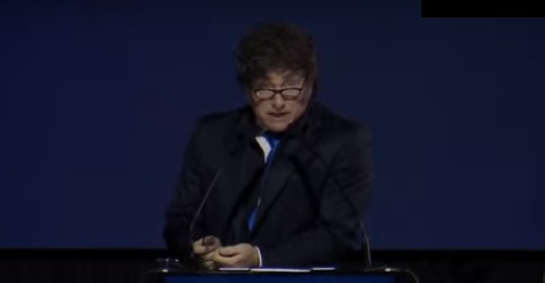 Milei habla en la Bolsa de Comercio, en medio de la polémica por presuntas coimas