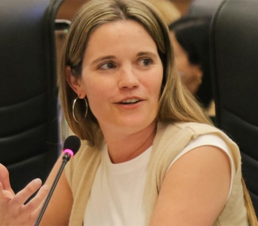 Caren Tepp lidera las encuestas para el 26 de Octubre