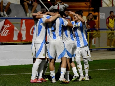 Argentina venció al Valencia y se consagró campeón del Torneo de L'Alcúdia 2025