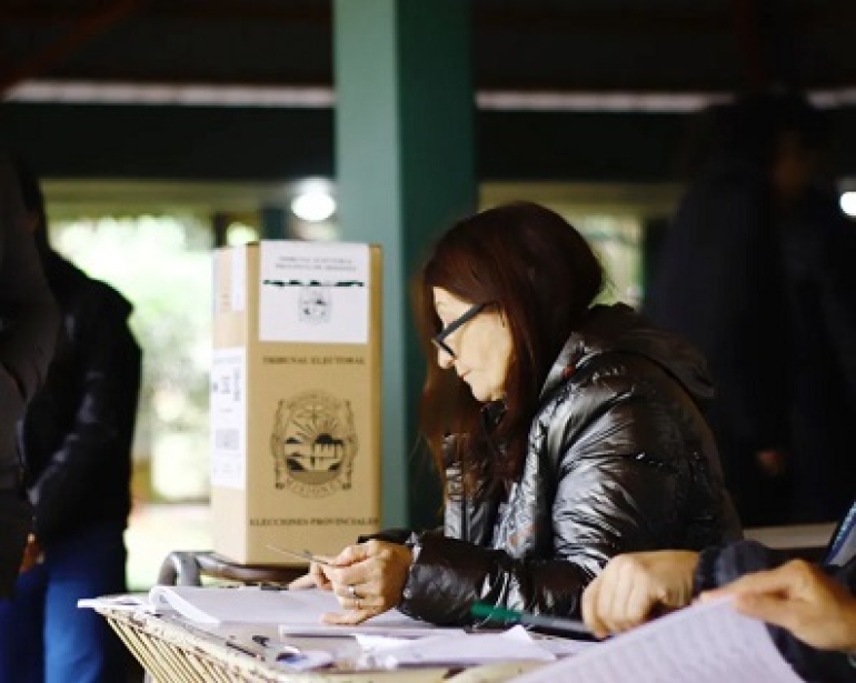 Comicios en Misiones: Un nuevo récord de ausentismo y el oficialismo espera un triunfo electoral