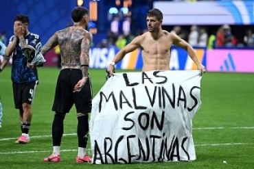 Milei sobre la bandera de Malvinas: “En el peor de los casos será una sanción de US$30.000″