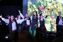 137° ANIVERSARIO DE VGG: EXITOSA “NOCHE DE COLECTIVIDADES” EN PUEBLO NUEVO