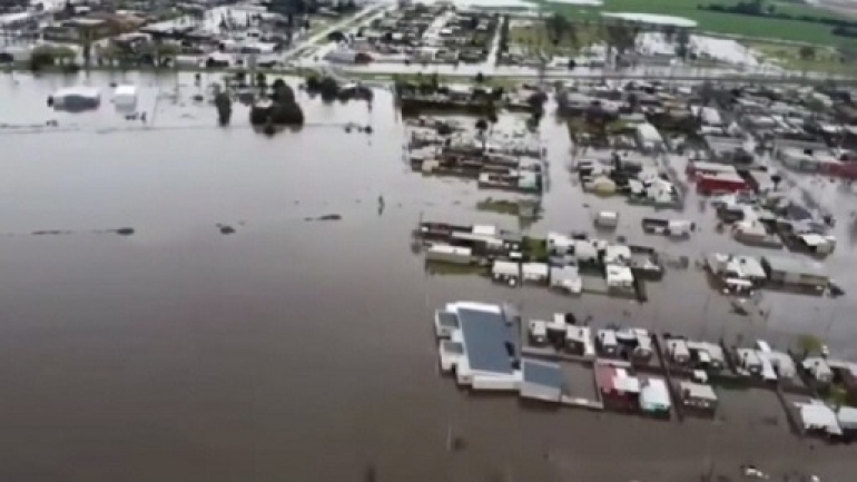 Cortes en rutas y accesos por la tormenta en el sur de Santa Fe