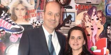 El peronismo denunciará a Sturzenegger y a su esposa en la Justicia