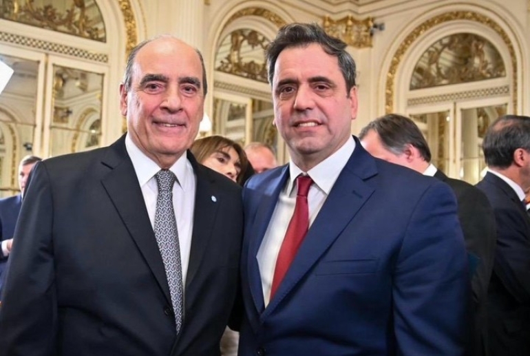 Lunes agitado: Milei arma agenda con Catalán, mesa política y cadena nacional clave