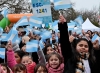 M&Aacute;S DE 1300 NI&Ntilde;OS Y NI&Ntilde;AS  DE 4&deg; GRADO Y ADULTOS MAYORES PROMETIERON LEALTAD A LA BANDERA EN EL ANFITEATRO MUNICIPAL