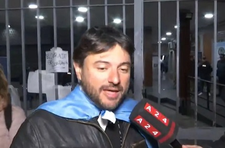 Liberaron a Juan Grabois y denunció al gobierno de Milei