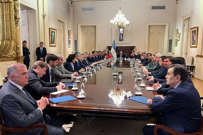 Gobernadores dialoguistas acudirán a la Casa Rosada este jueves