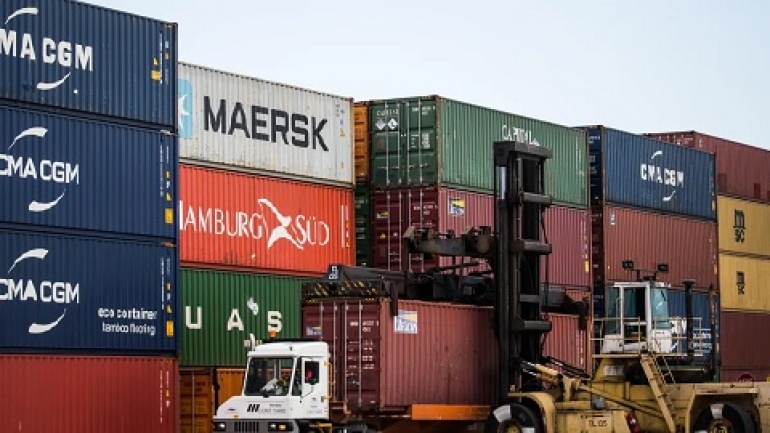 El Gobierno modificó una norma clave para facilitar y abaratar el ingreso de productos importados