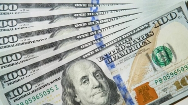 Cayó el riesgo país y el dólar bajó $45. Subense hasta 20% acciones y bonos