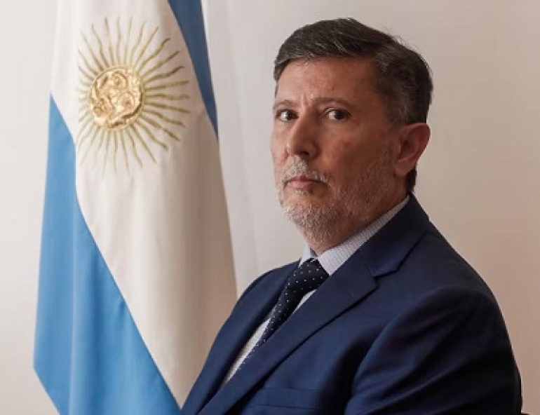 El Gobierno busca una reforma integral de la SIDE a través de un DNU