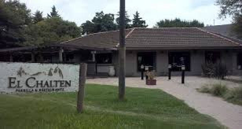 Ratones y cierre de parrilla en Funes