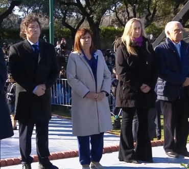 Milei y Bullrich anuncian este martes cambios en la Policía Federal