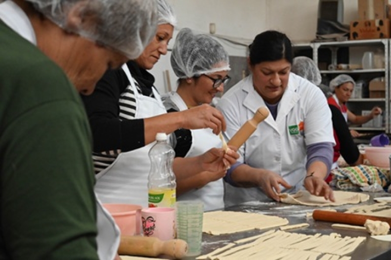 VILLA GOBERNADOR GÁLVEZ PRESENTÓ MÁS DE 200 CAPACITACIONES Y ACTIVIDADES GRATUITAS PARA TODAS LAS EDADES