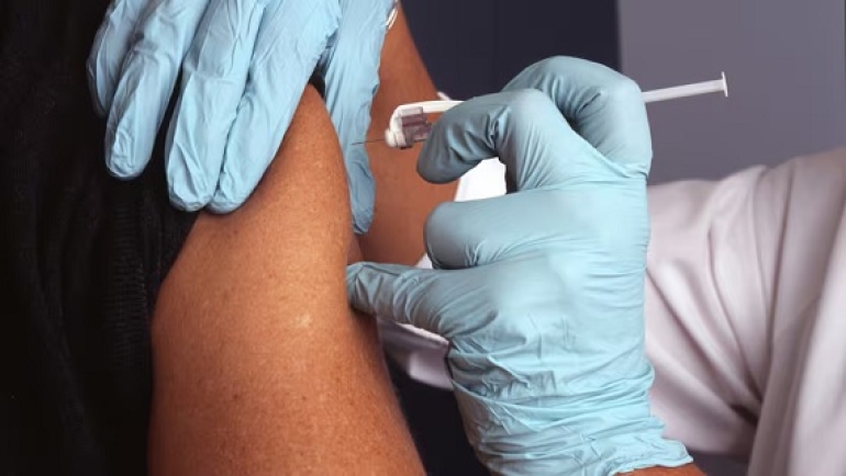 Dengue: Convocan a mayores de 45 años para testar una vacuna