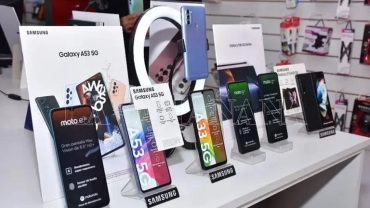 El Gobierno elimina impuestos para importar celulares