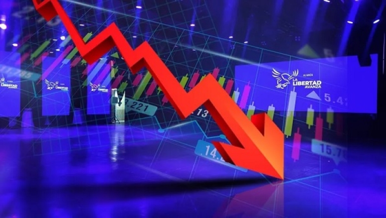 El dólar minorista se dispara a $1450, tras la derrota de LLA en la provincia de Buenos Aires