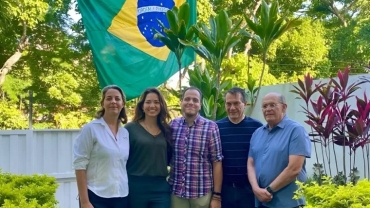 Donald Trump afirma que rescataron a los asilados en la Embajada argentina en Venezuela