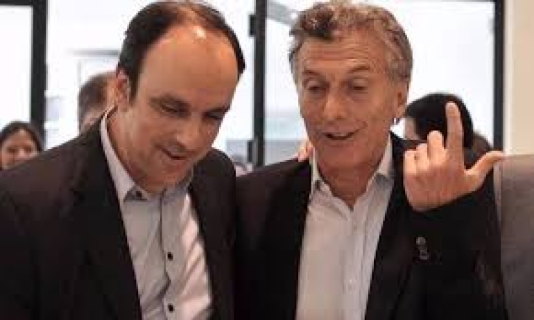 Gabinete Provincial: Josè Corral por Fabiàn Bastìa