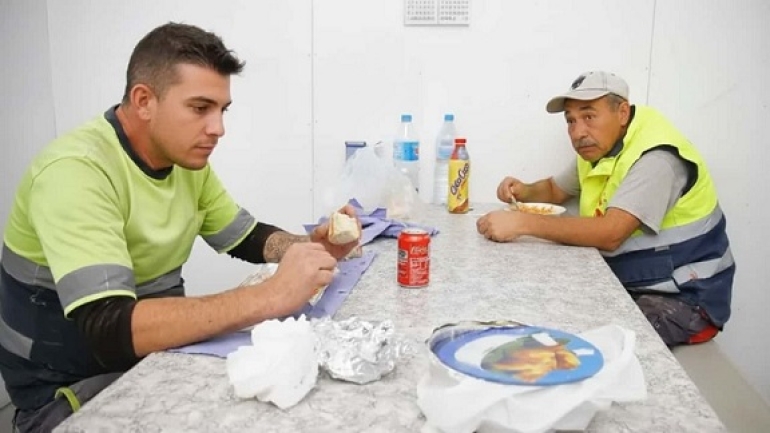 Más del 80 % de los trabajadores se alimenta mal en su trabajo