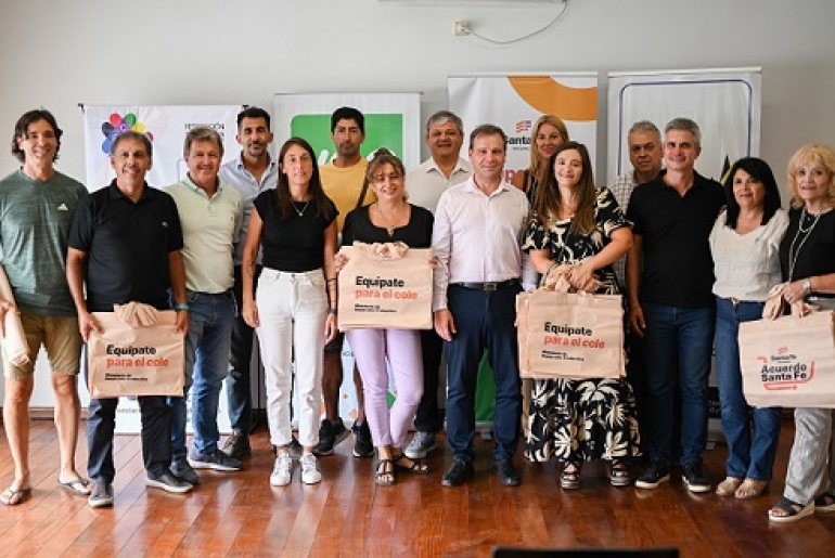 SE PRESENTÓ “EQUIPATE PARA EL COLE” EN VILLA GOBERNADOR GÁLVEZ