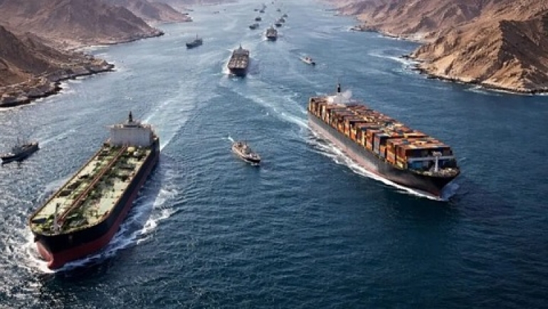 Tras el ataque de Israel contra el Líbano Irán volvió a cerrar el estrecho de Ormuz