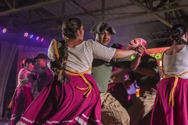 EL BALLET MUNICIPAL DE VILLA GOBERNADOR GÁLVEZ PREPARA PARA ESTE SÁBADO EL 8º FESTIVAL DE LAS REGIONES