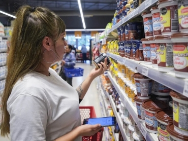 Ajuste de precios: La suba del dólar trae aumento en listas de precios de los alimentos
