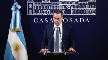 El Gobierno confirmó que les cobrarán a extranjeros por atenderse en hospitales públicos