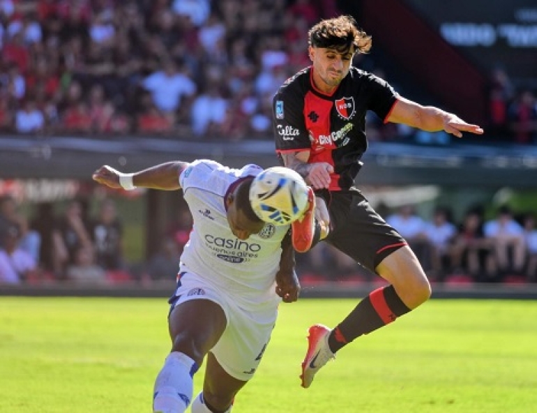 Newell's empató con San Lorenzo en un aburrido partido