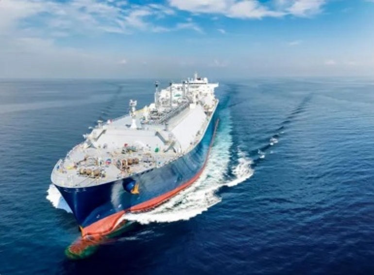 YPF presentó el proyecto de RIGI más grande: inversión de US$51.000 millones para exportar GNL