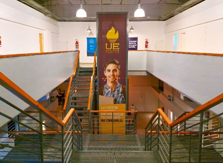 Abre la primera Universidad Evangélica en Argentina