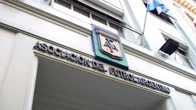 La Justicia realiza allanamientos en la AFA y en 17 clubes de fútbol